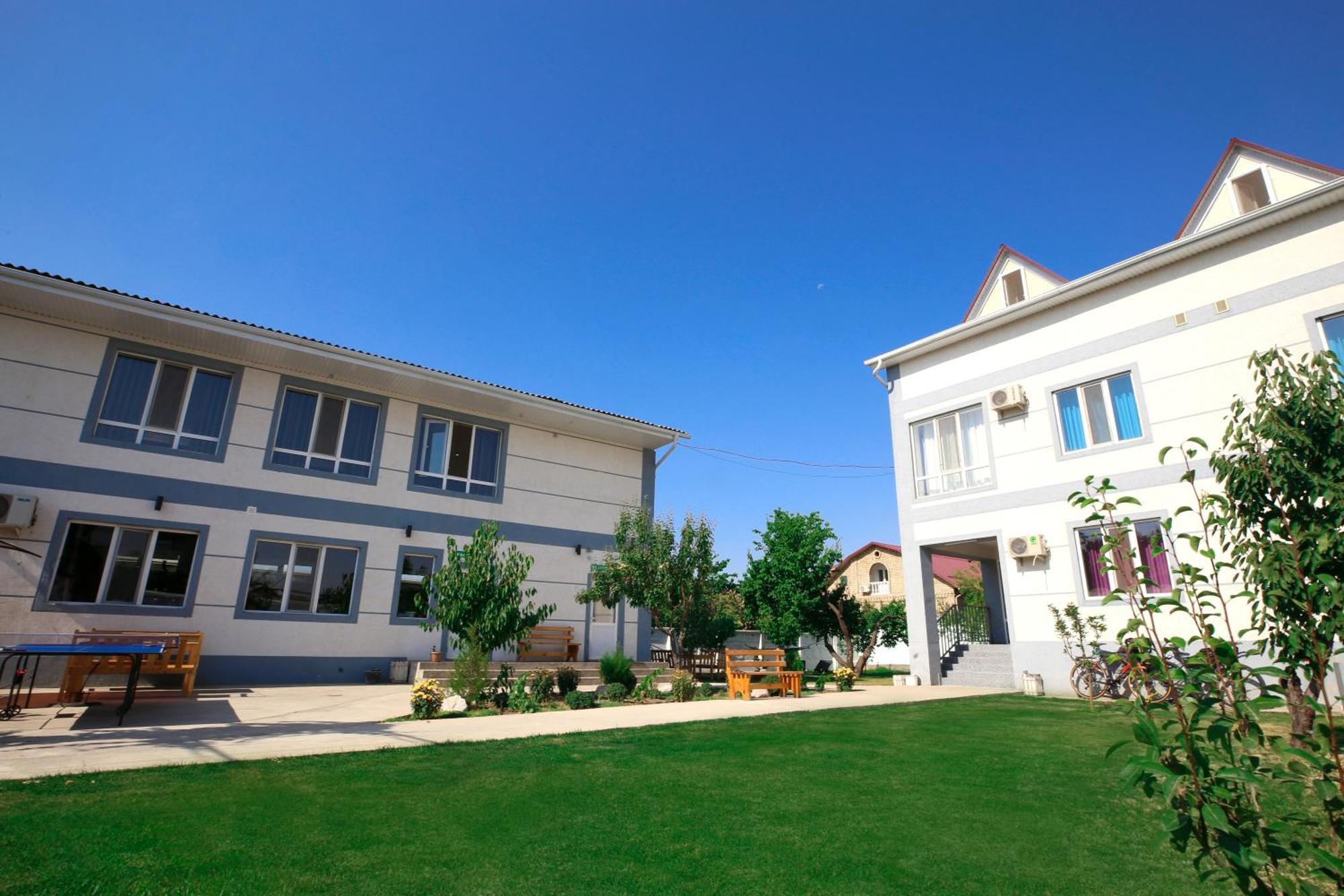 Hotel Good Night Jalal-Abad Exterior foto